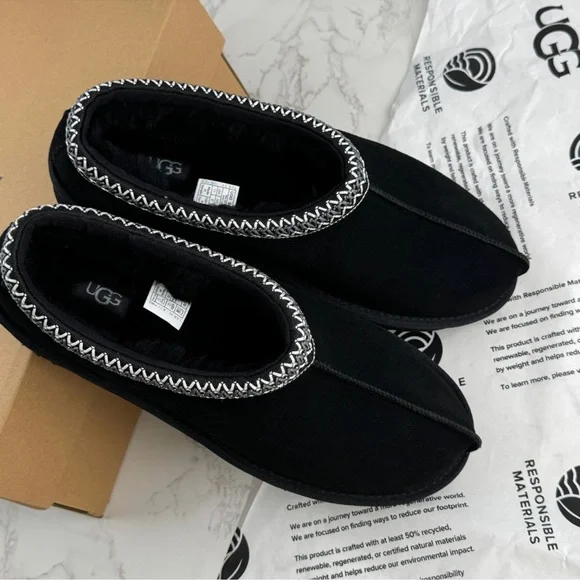 with Box /UGG Tasman Suede upper Slipper Mens Black US 9 - Picture 6 of 9
